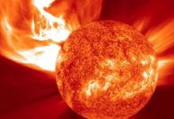 Explosão solar intensa pode atingir a Terra e acende alerta
