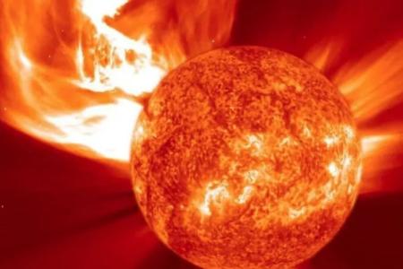 Nasa afirma que observações iniciais indicam que ejeção de massa coronal não deve impactar os planos para lançamento do foguete