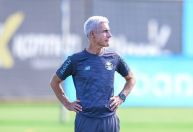 As opções de Luís Castro no Grêmio para encarar o Palmeiras pelo Brasileirão