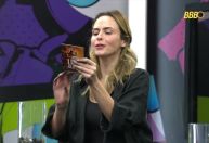 BBB 26: Ana Paula cumpre desafio, chega à festa e afronta Alberto Cowboy