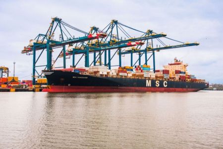 Entre os produtos que tiveram tarifa de importação reduzida a zero estão medicamentos