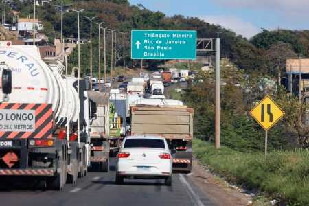 Diesel S10 foi de R$ 5,95 o litro para R$ 7,50