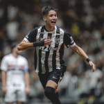Atlético quita dívida milionária com clube do Chile por compra de Ivan Román