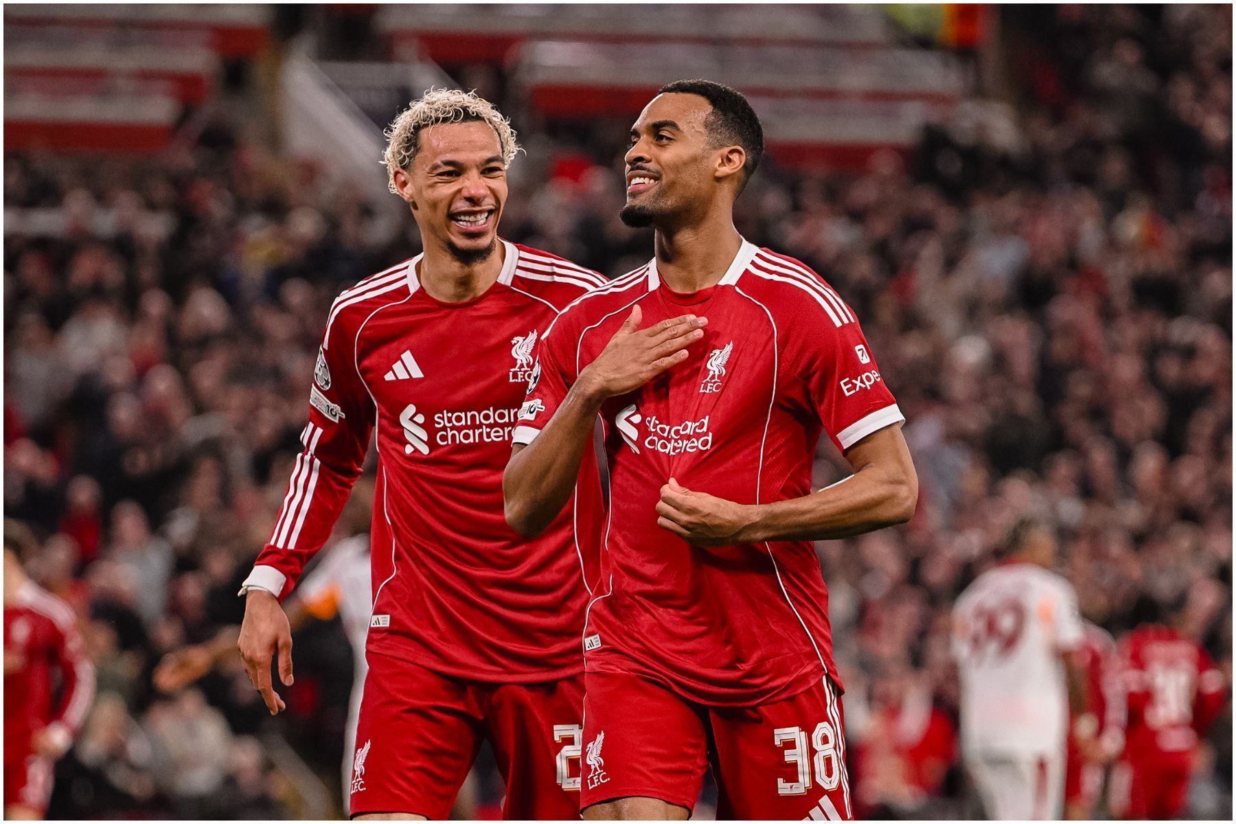 Liverpool deslancha no 2º tempo, goleia Galatasaray e avança na Champions