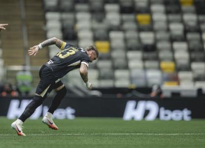 Lyanco em ação em Atlético 1 x 0 São Paulo, pelo Brasileirão 2026