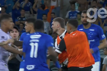 Lyanco durante pancadaria entre Atlético e Cruzeiro