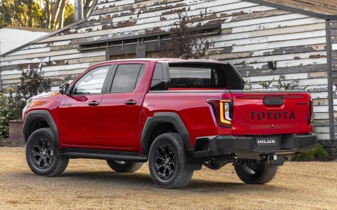 2026 Toyota HiLux Rogue • Divulgação