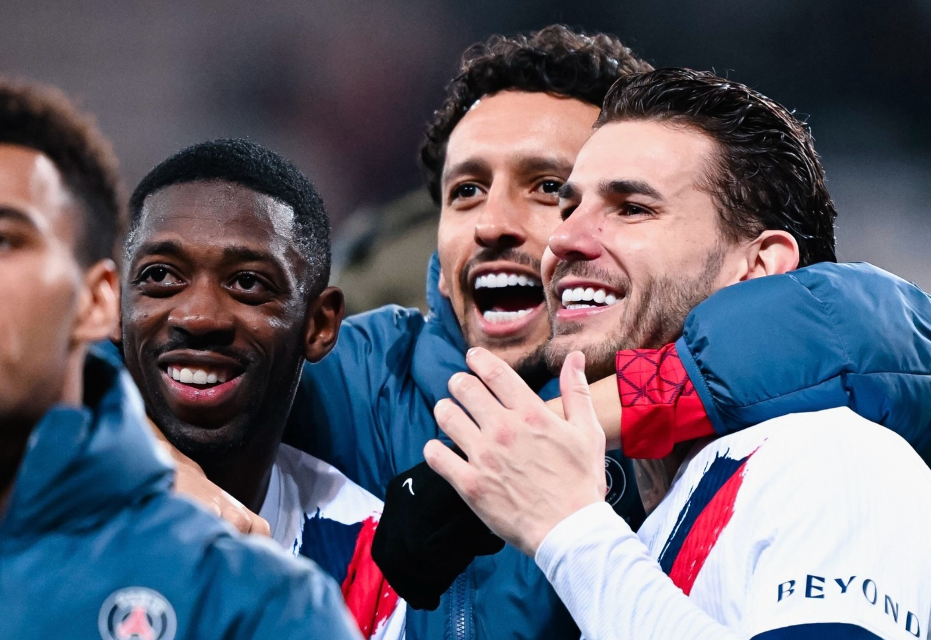 PSG goleia Nice fora de casa e segue na liderança do Campeonato Francês