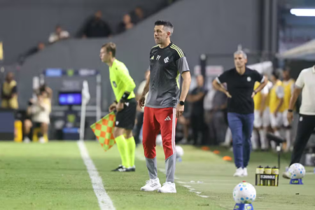 Paulo Pezzolano, técnico do Inter