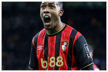 Rayan em ação pelo Bournemouth