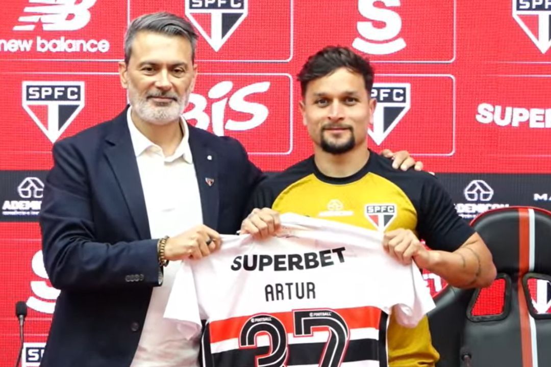 Artur explica escolha pelo São Paulo e revela papel de Roger na negociação