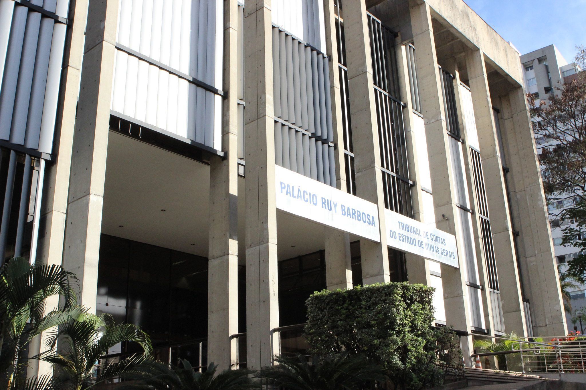 TCE dá 72 horas para Copasa prestar informações em ação por suspensão de privatização
