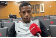 Tchê Tchê, do Vasco, pede punições mais severas para casos de racismo