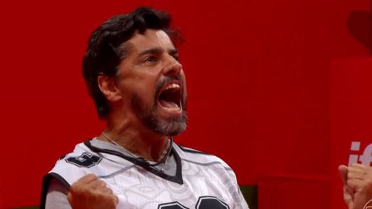 Alberto Cowboy comemorando vitória na Prova do Líder