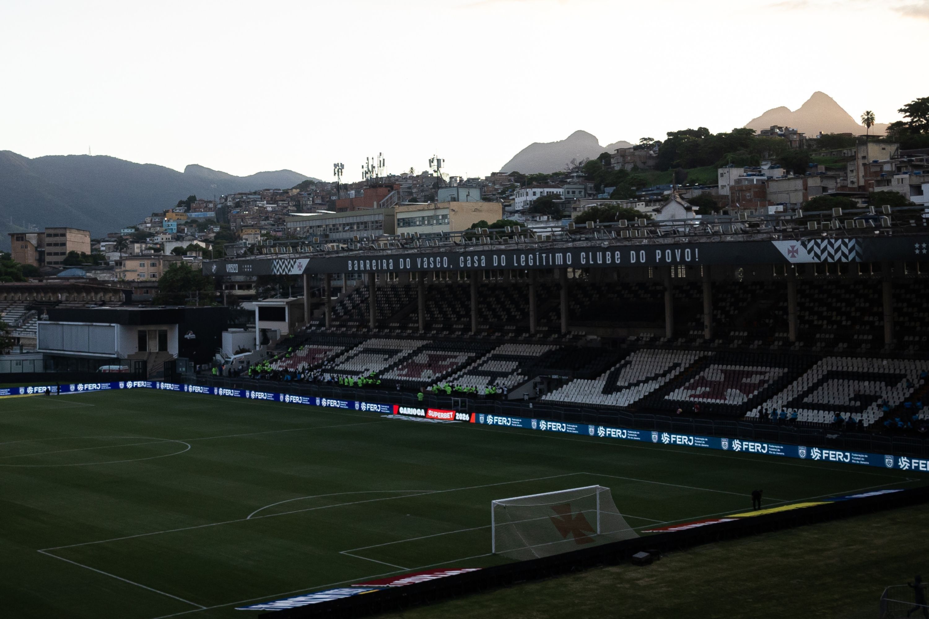Horário e onde assistir ao vivo Vasco x Botafogo, pelo Brasileirão