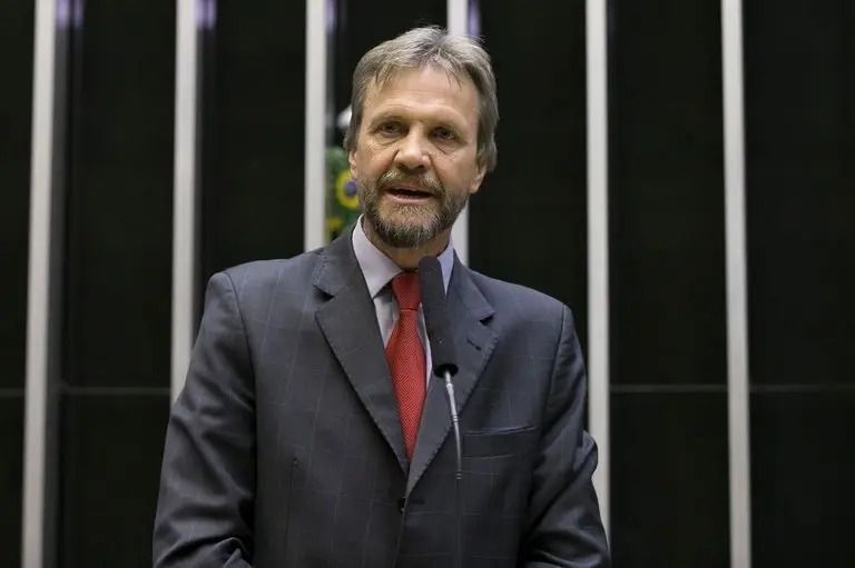 PT apresenta projeto para barrar efeitos de sanções estrangeiras no Brasil
