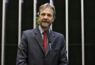 Líder do PT na Câmara propõe que Banco Central responda a Fazenda