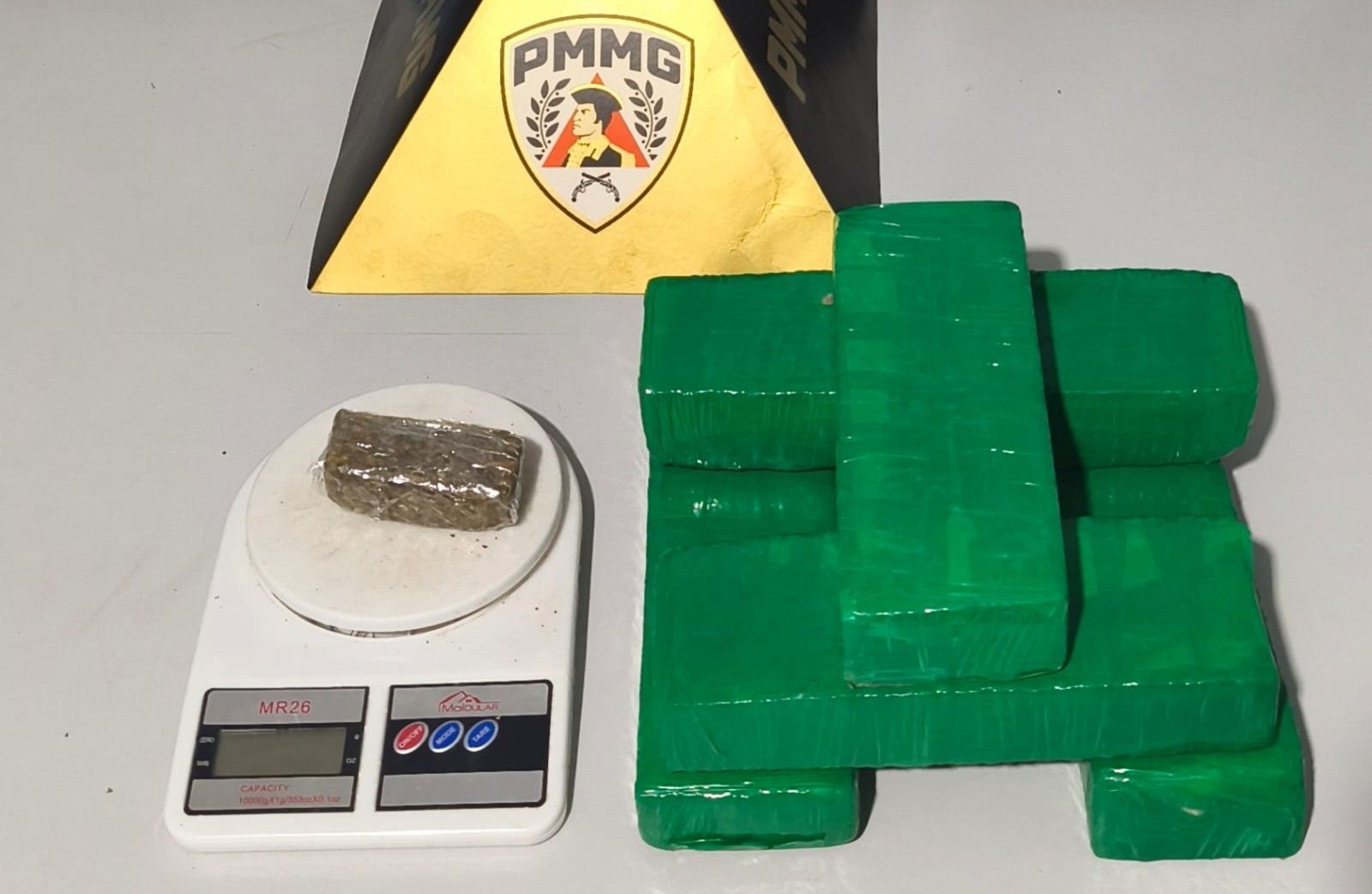 Cinco barras de maconha são apreendidas em Ipatinga