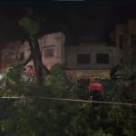 Vídeo: Família fica presa em carro após chuva extremamente forte em BH