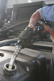 Valor médio do diesel saltou de R$ 5,95 para R$ 7,34 em MG