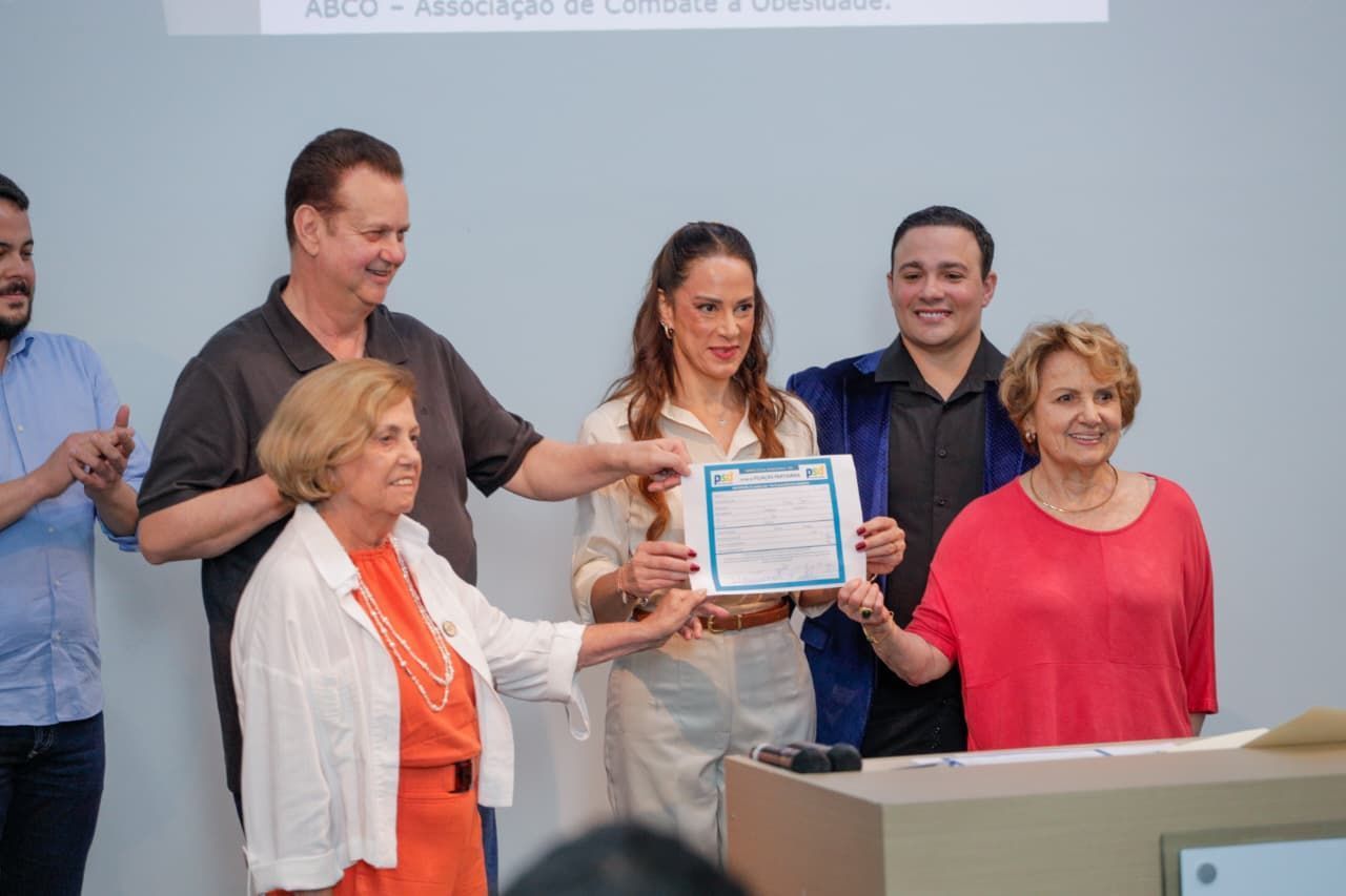 Filha de Silvio Santos repete os passos do pai e entra para a política