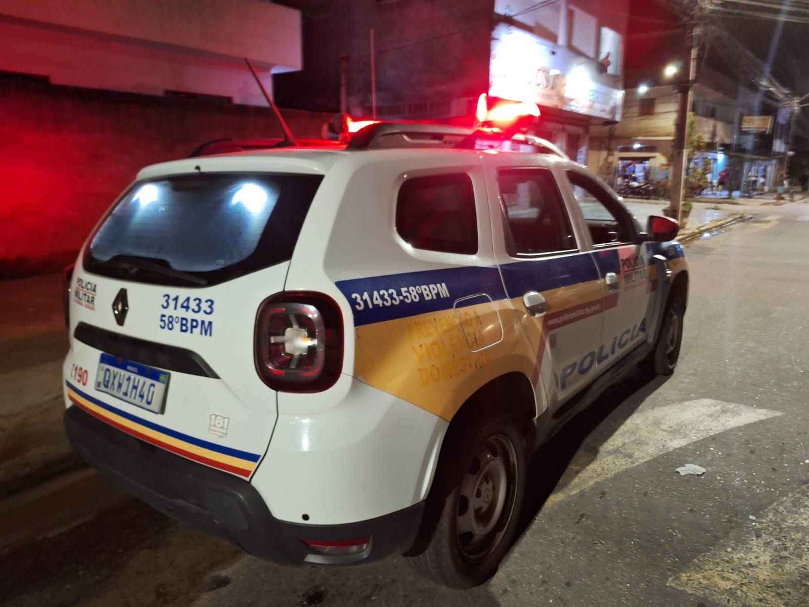Ataque a tiros deixa adolescente e homem feridos em Coronel Fabriciano