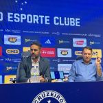Apresentado, Artur Jorge agradece a Pedrinho e exalta projeto do Cruzeiro