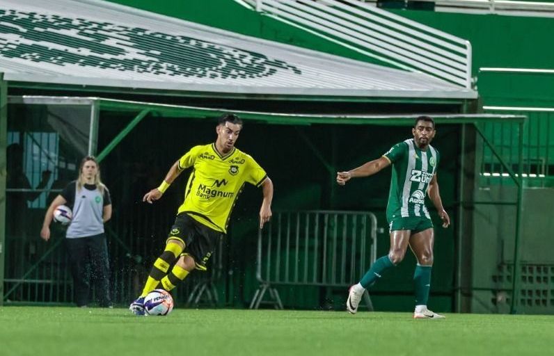Com pênalti no fim, Chapecoense bate São Bernardo pela Copa Sul-Sudeste