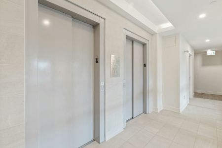 Imóvel com elevador é mais caro? Entenda preço, custos e valorização