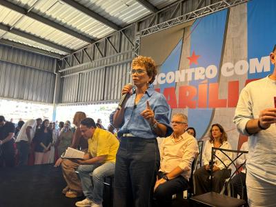Ex-prefeita Marília Campos (PT) no encontro com apoiadores e militantes