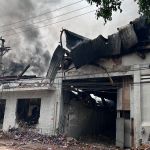 Combate a incêndio em fábrica do Brás já passa de 30 horas