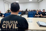 Polícia Civil de Pernambuco abre mais de 1,3 mil vagas com salários de até R$ 13,5 mil