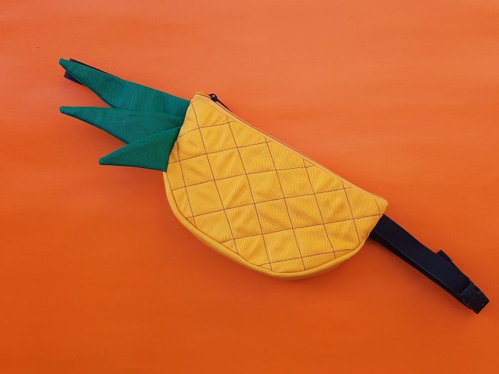 Pochete de abacaxi para o Carnaval Pochete de abacaxi para o Carnaval