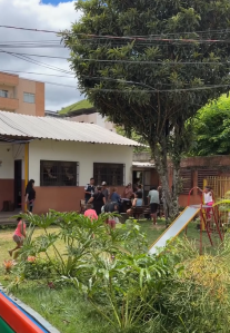 Desde as fortes chuvas que ocorreram na semana passada, diversas escolas se tornaram abrigo para desaljados e desbrigados