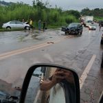 Duas pessoas ficam gravemente feridas após batida frontal na BR-040