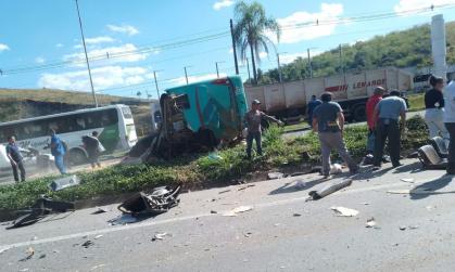 acidente BR-040 juiz de fora onibus
