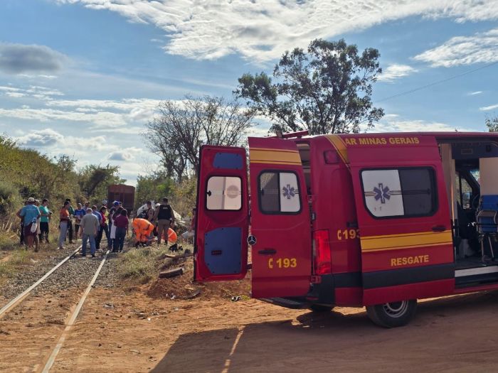 Vítima dirigia em uma VW Saveiro quando foi atingida pelo trem 