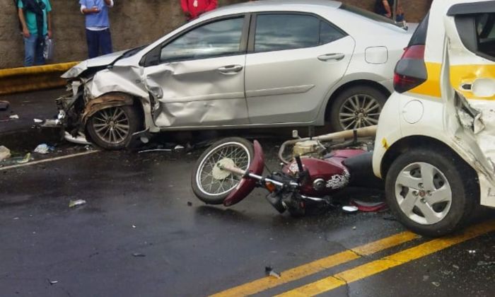 Moto, que ainda não estava quitada, teve perda total, segundo mãe do motociclista
