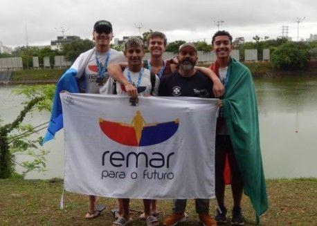 Veja quem são as vítimas do acidente com time de remo de Pelotas-RS, na BR-376