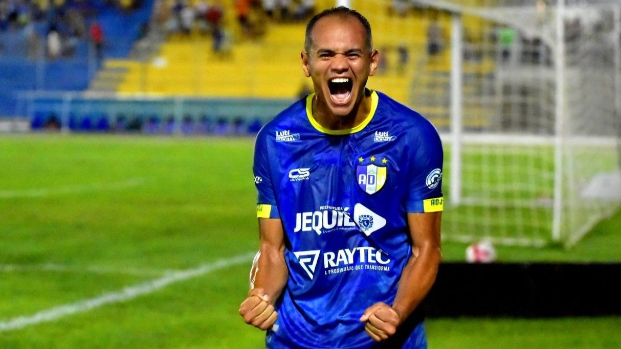 Veja números impressionantes de Tiago Recife, artilheiro do Campeonato Baiano 2026