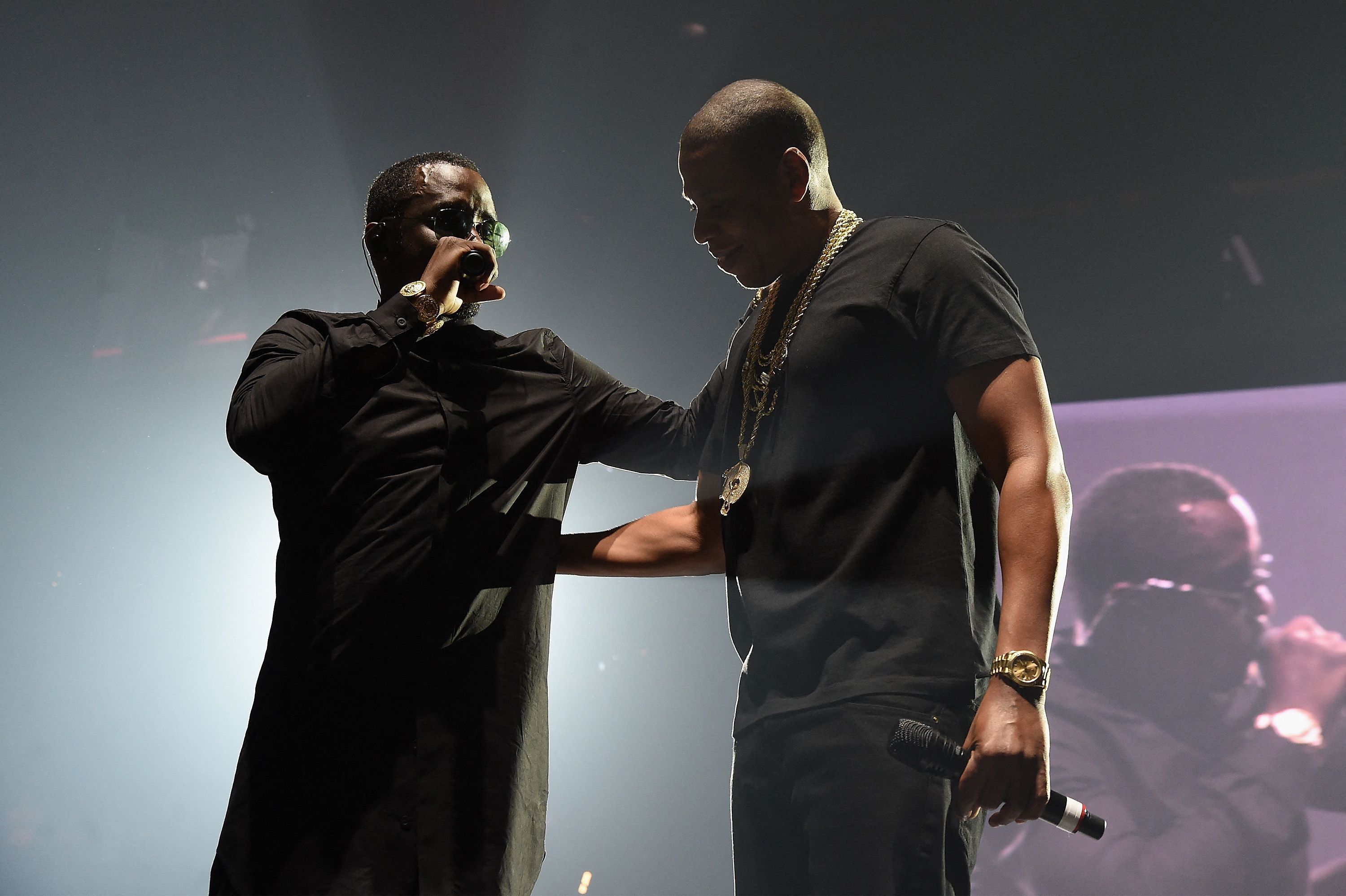 Caso Diddy: veja a linha do tempo da relação entre o rapper acusado de tráfico sexual e Jay-Z