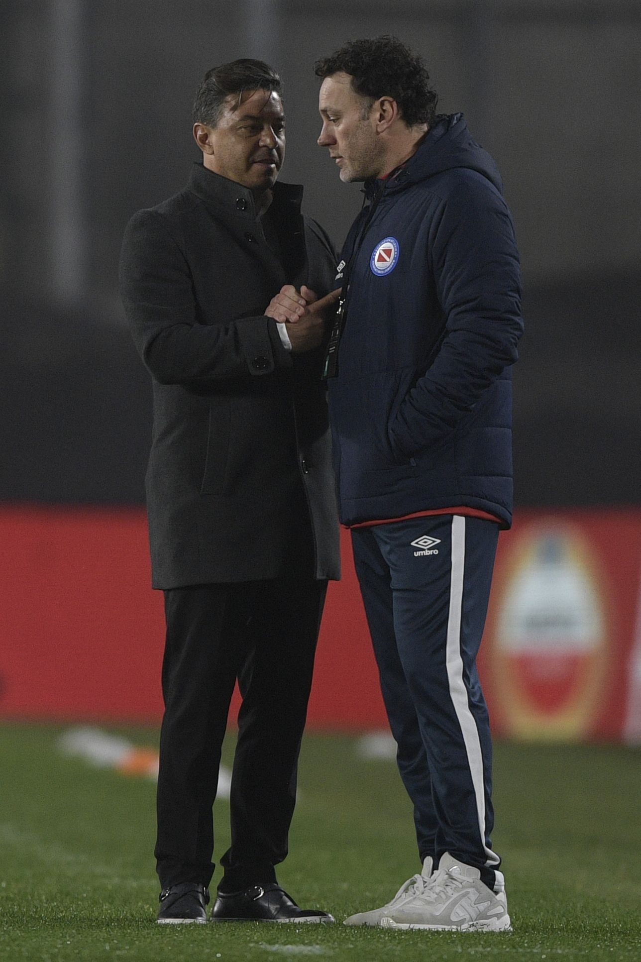 Relembre ‘treta’ entre técnicos de Atlético e River: ‘Não pode me mandar calar a boca’
