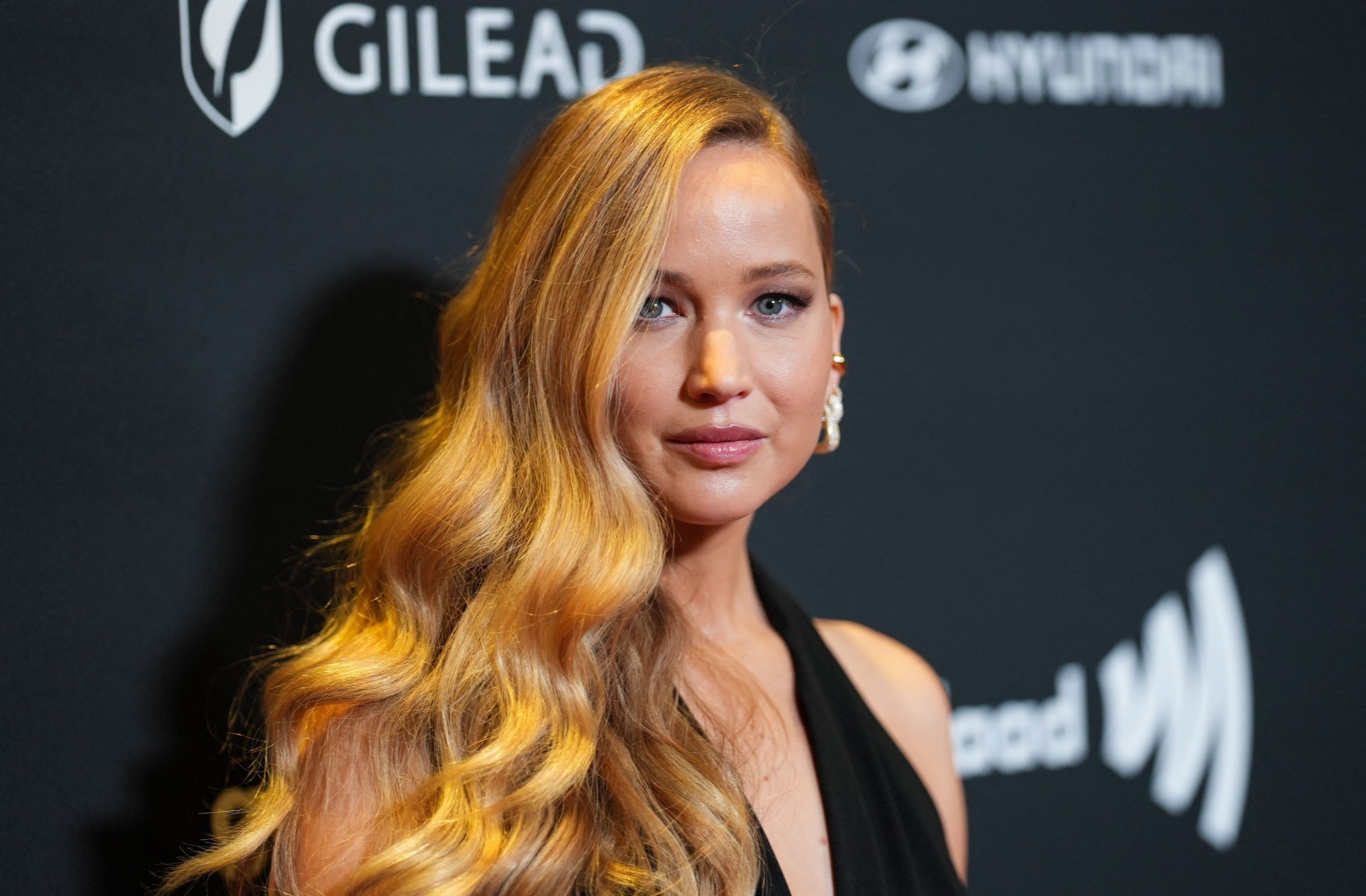 Jennifer Lawrence anuncia gravidez do segundo filho com  Cooke Maroney
