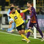 Dortmund leva susto, mas vira sobre o Bochum e conquista terceira vitória no Alemão