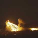 Bombardeios israelenses intensificam conflito com Hezbollah e Hamas, deixando dezenas de mortos