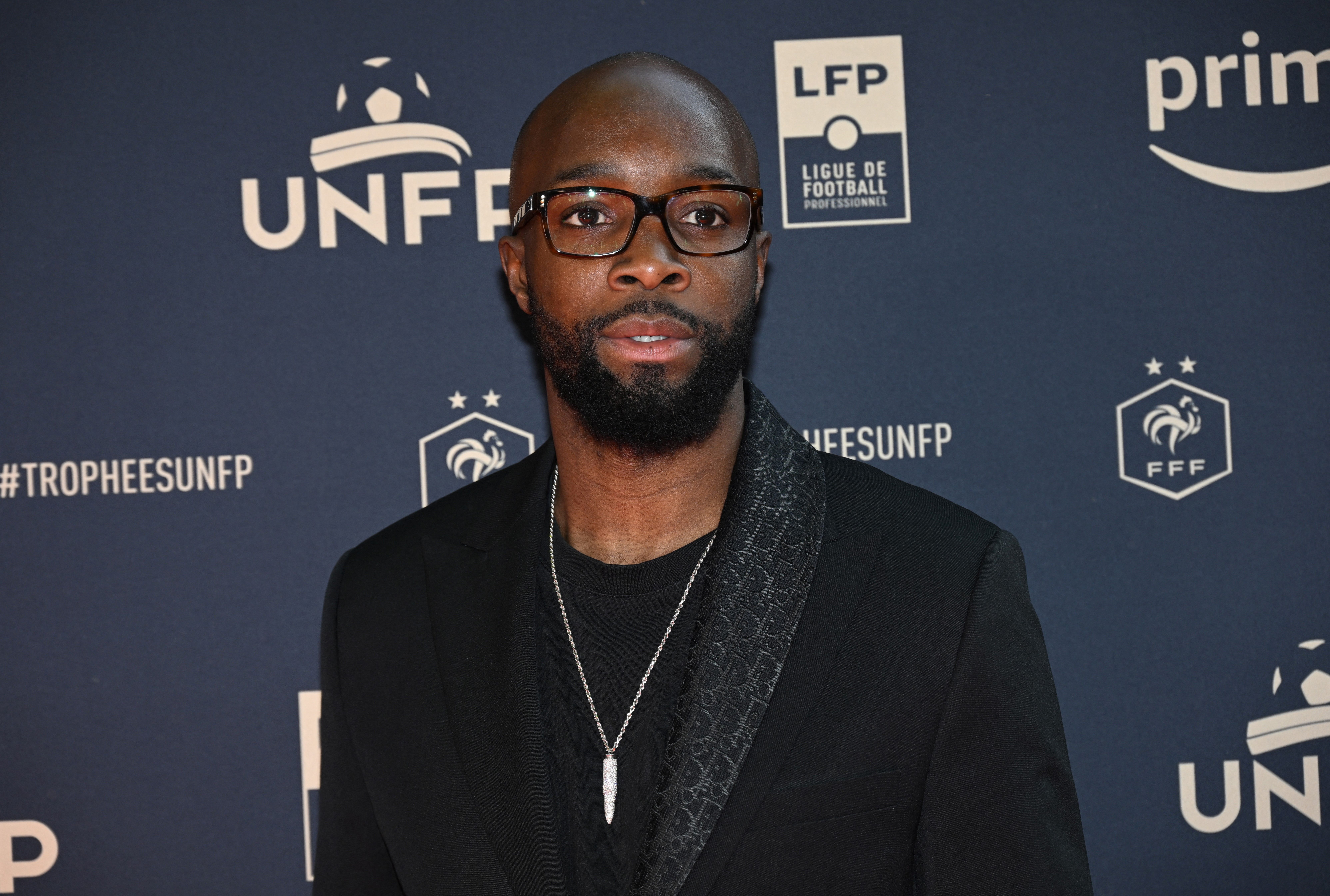 Fifa anuncia que vai 'atualizar' regras de transferências após caso Lassana Diarra