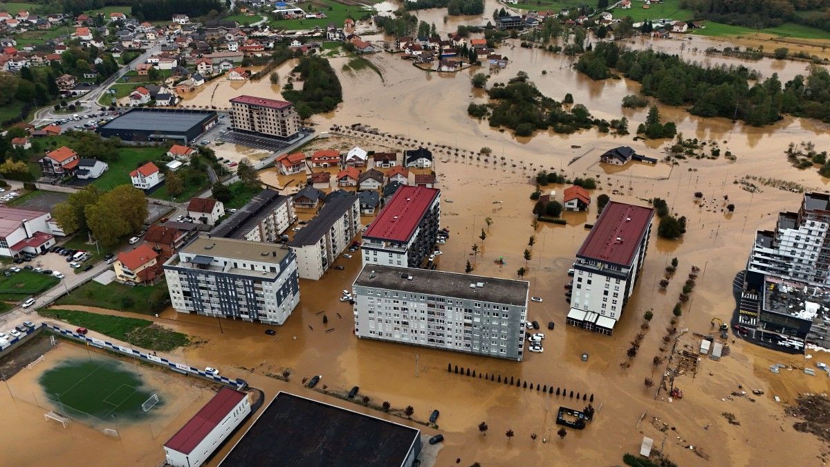 'Aterrorizante': enchentes em país europeu deixam ao menos 16 mortos nesta sexta-feira (4)
