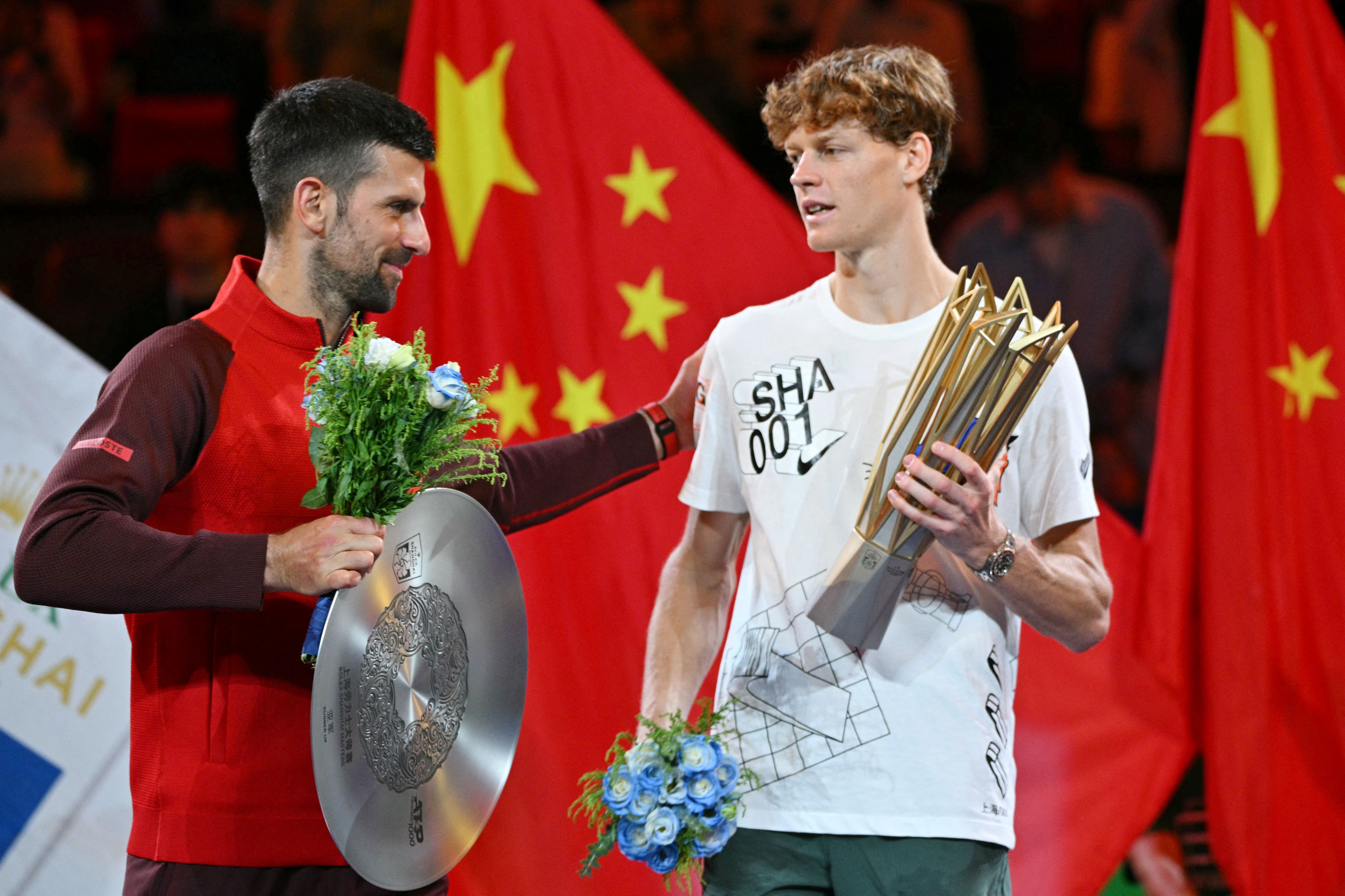 Sinner supera Djokovic em Xangai e garante topo do ranking até fim de 2024