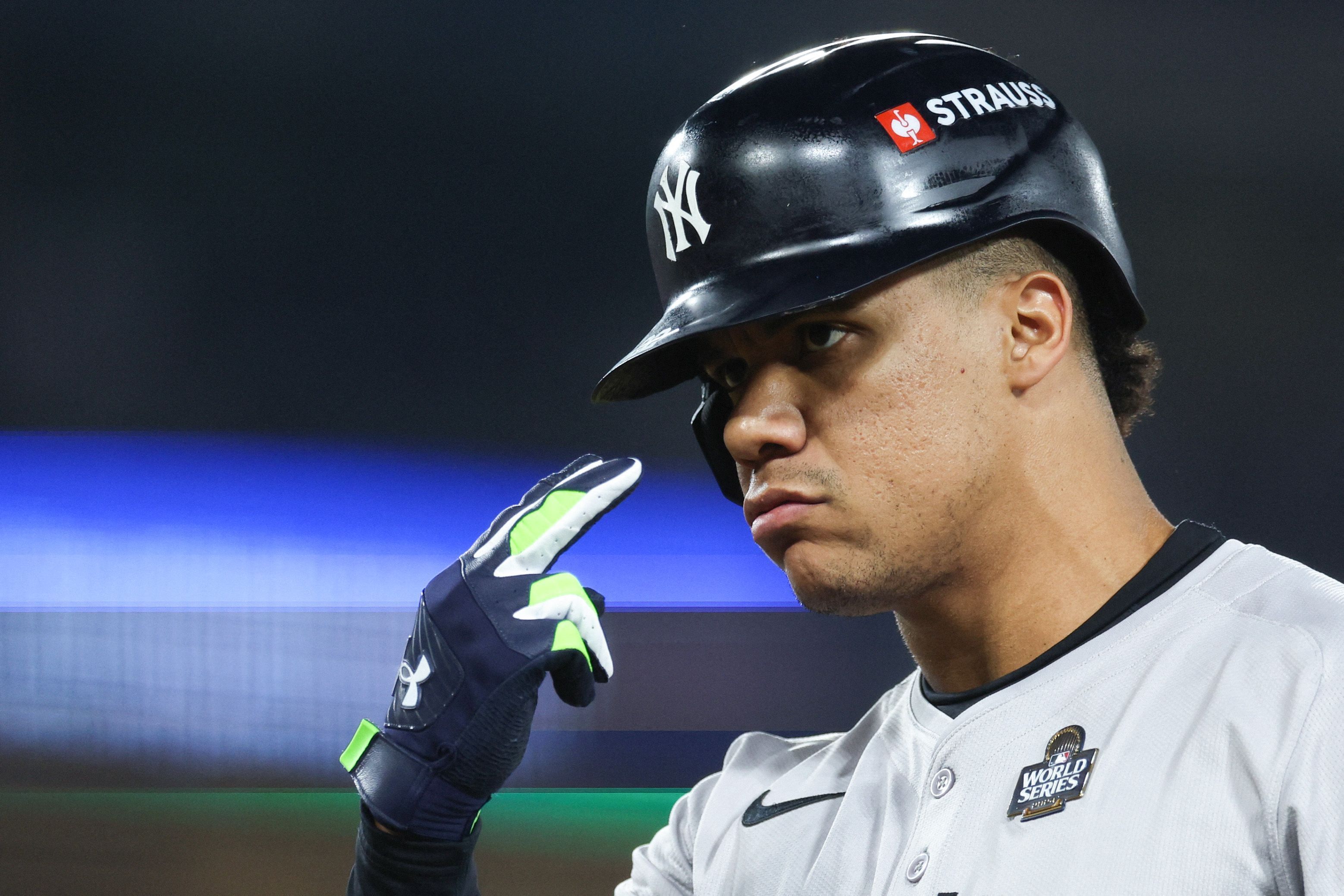 Astro do beisebol nos EUA assina o maior contrato da história dos esportes