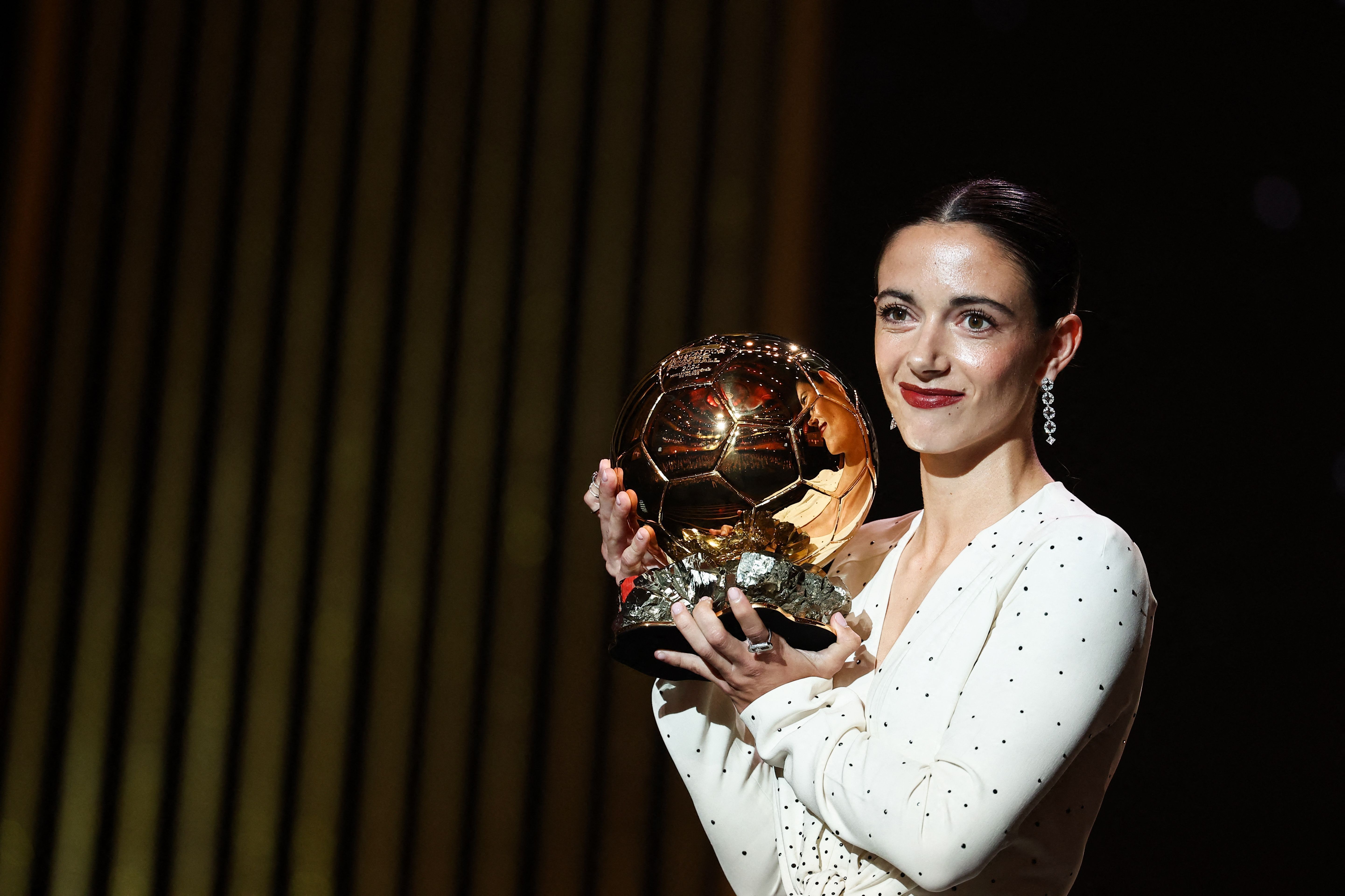 Bola de Ouro 2024: Aitana Bonmatí, do Barcelona, é eleita melhor jogadora do mundo
